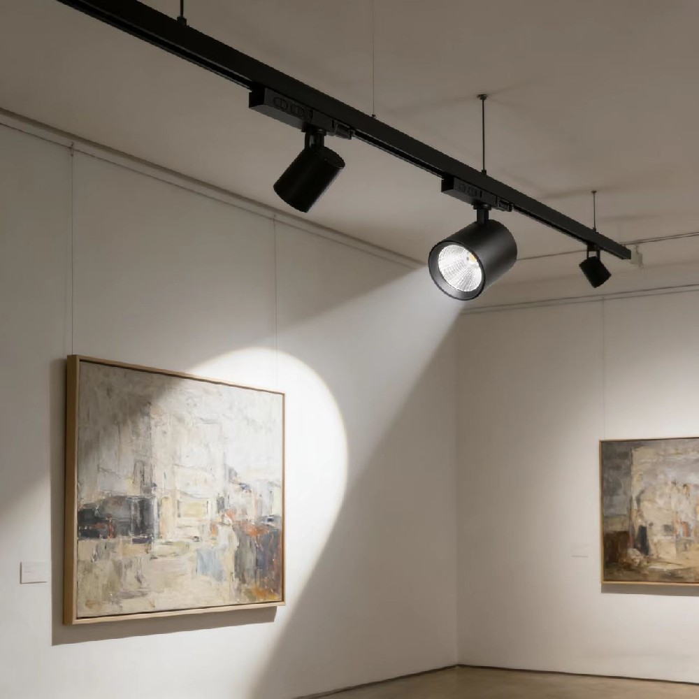 3POWER 3CCT Adjustable & Triac Dimmable Track Light: The Ideal Solution for Retailers, Wholesalers, and Importers